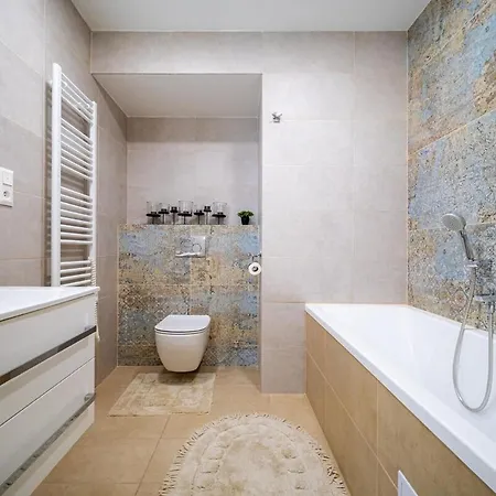 Apartmán The Royal Hlavna Balcony Parking *