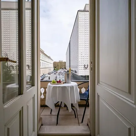 The Royal Hlavna - Balcony Apartment Kosice