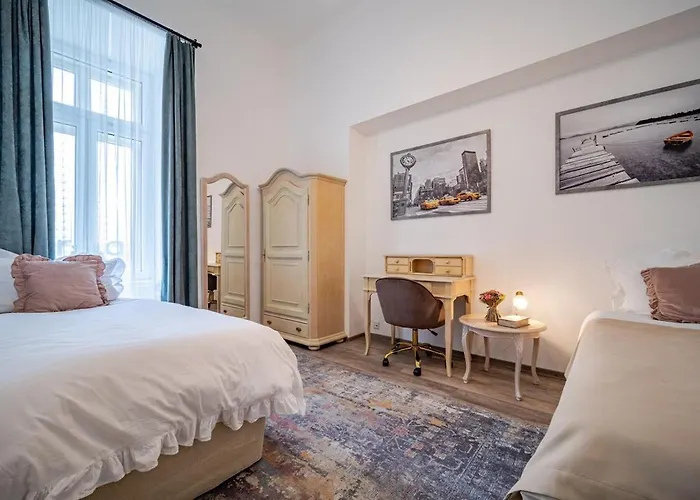 The Royal Hlavna Balcony Parking *