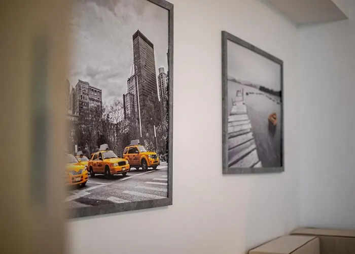 The Royal Hlavna Balcony Parking Apartmán *