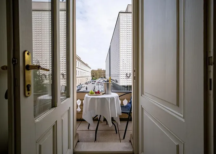 The Royal Hlavna Balcony Parking *