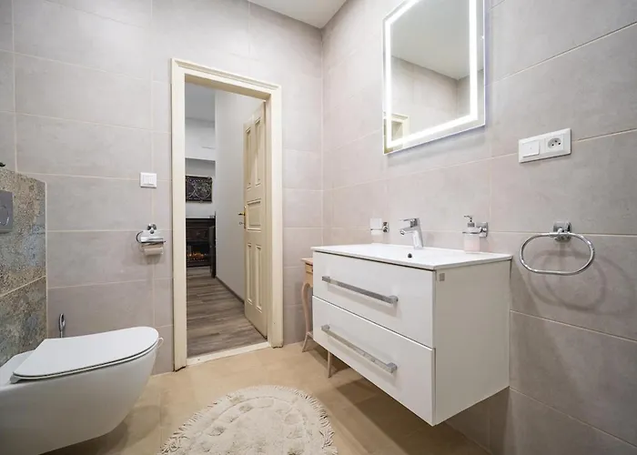 Apartmán The Royal Hlavna Balcony Parking