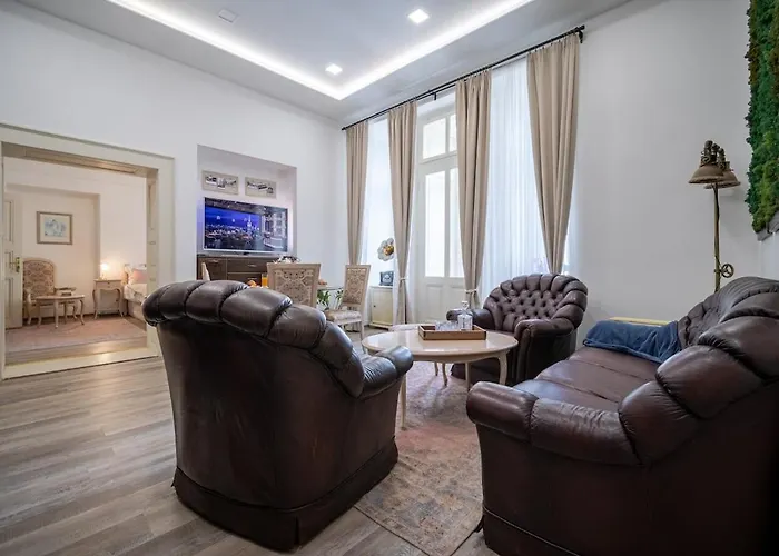 Apartmán The Royal Hlavna Balcony Parking